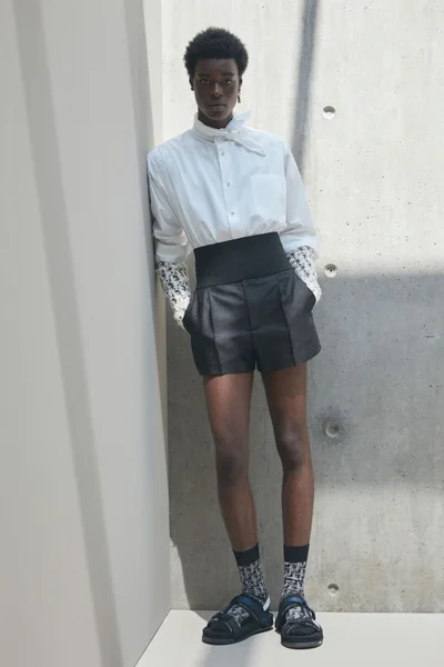 Look 4